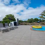 Dom wakacyjny Wind Wave 28b - Heated & Shared Pool