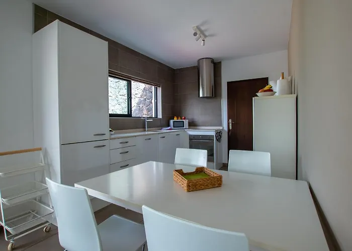 Wind Wave 28b - Heated & Shared Pool Holiday home *