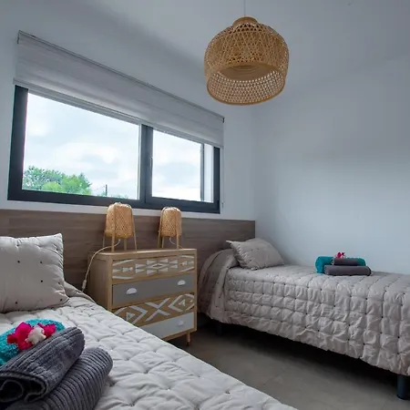Wind Wave 28b - Heated & Shared Pool La Oliva